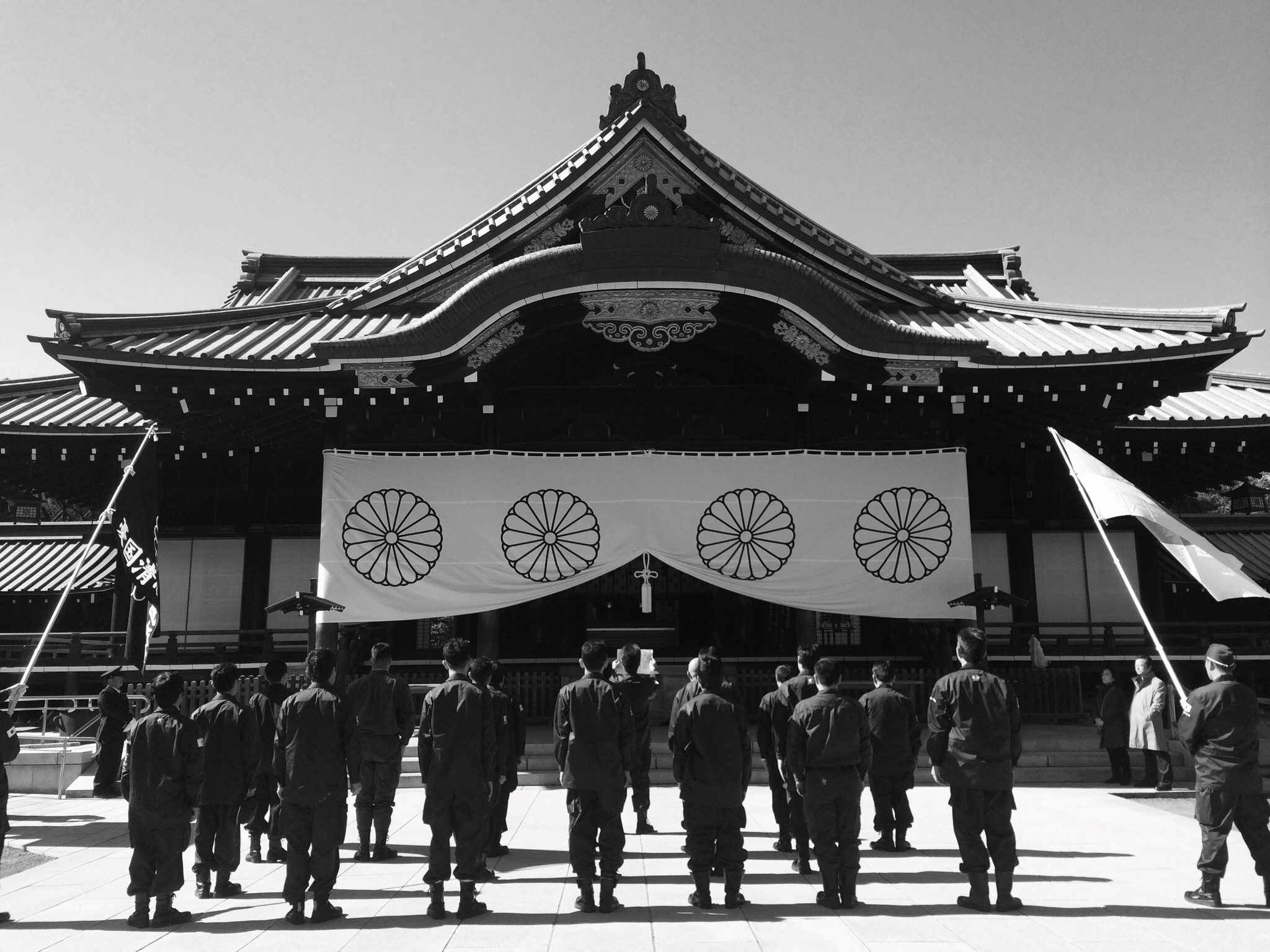 Yasukuni Shrine with Japan's self defense members