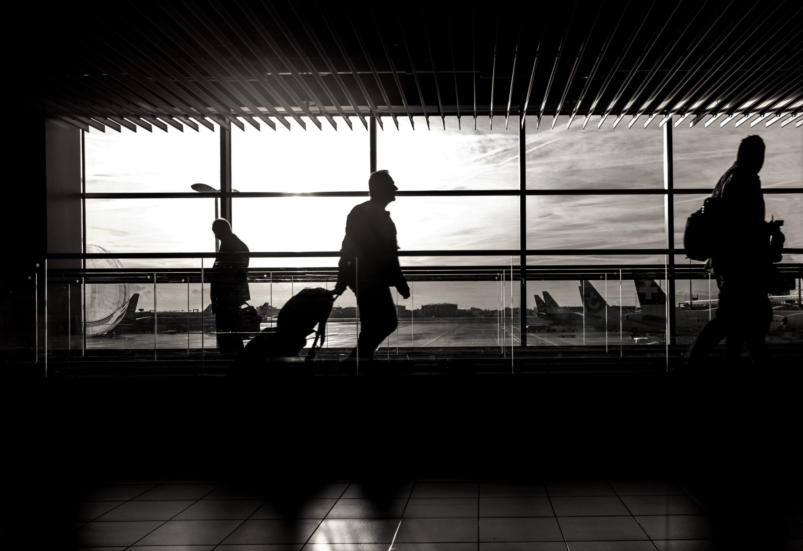 silhouette-of-person-in-airport-227690